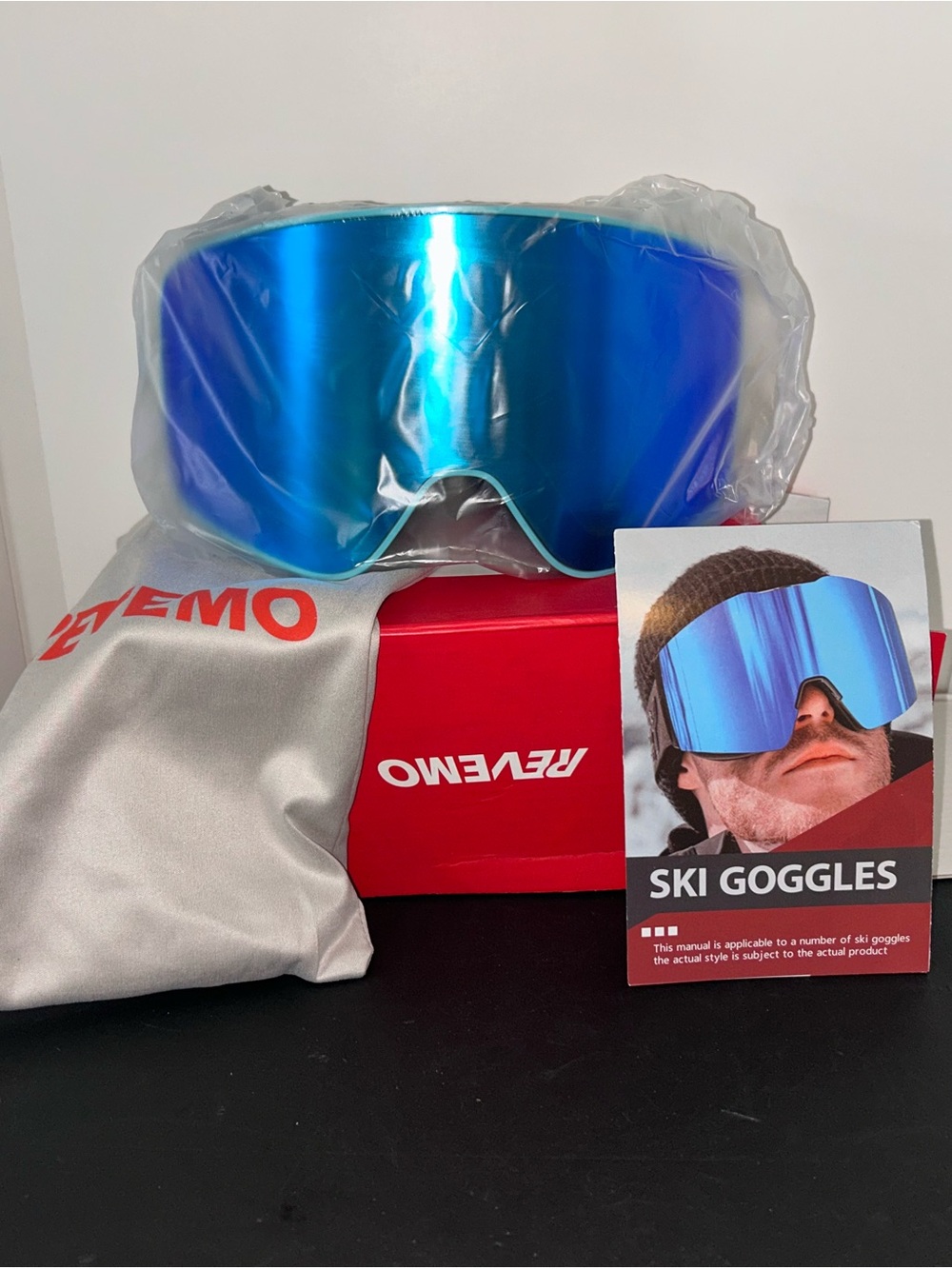 Blue Mirrored Ski Goggles - Anti-Glare Lens